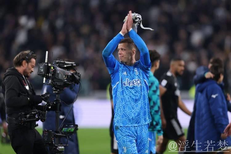 巴萨官宣：什琴斯尼续约至2027年，复出后豪取三冠