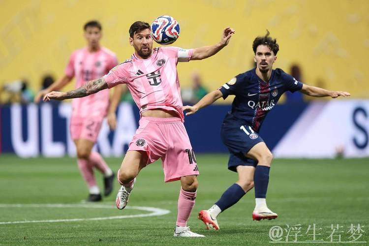 巴黎大胜迈阿密：半场4-0后收手，梅西惨遭8球压制，6.5万人现场见证